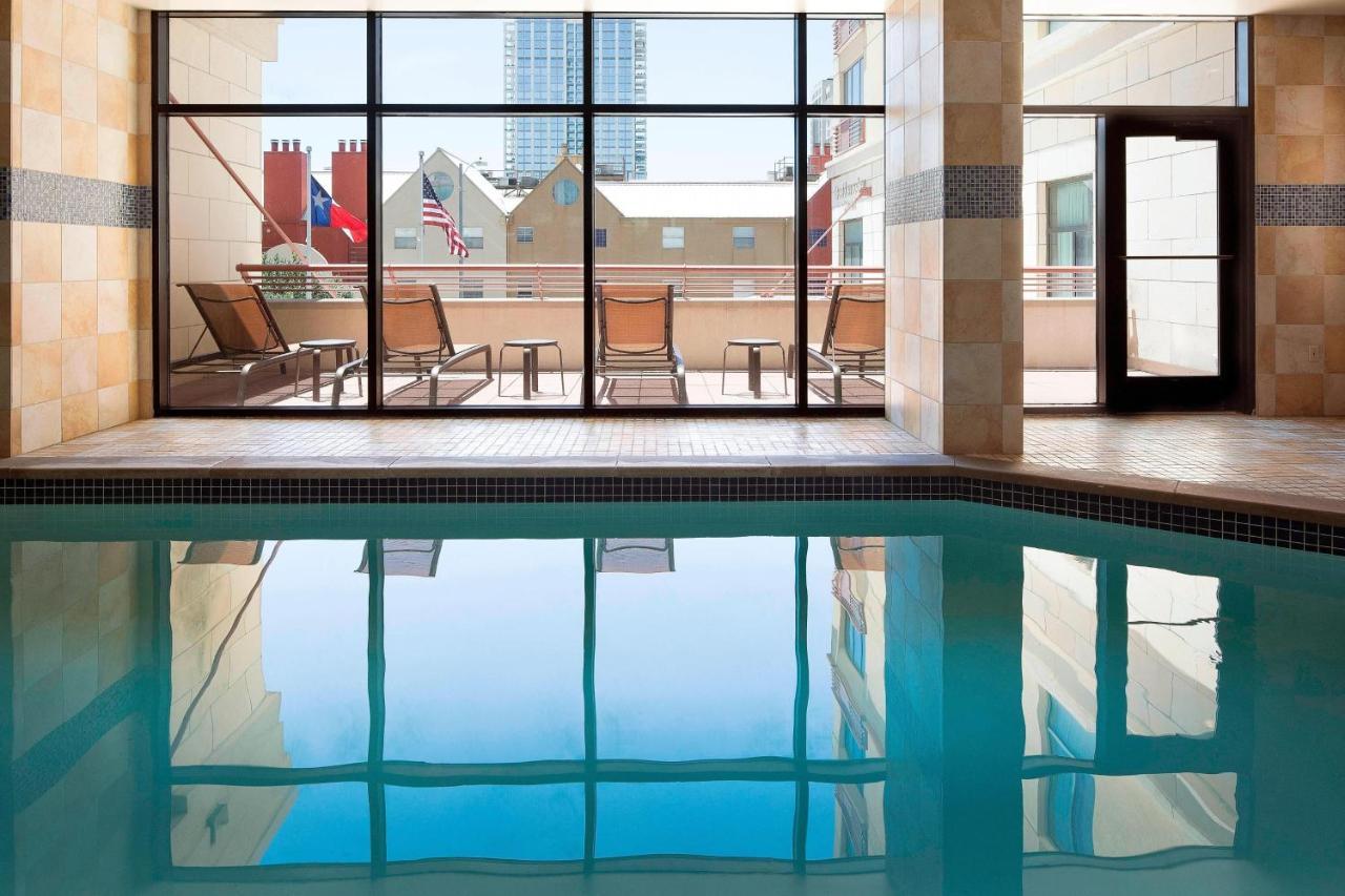 Отель Courtyard Austin Downtown/Convention Center Экстерьер фото