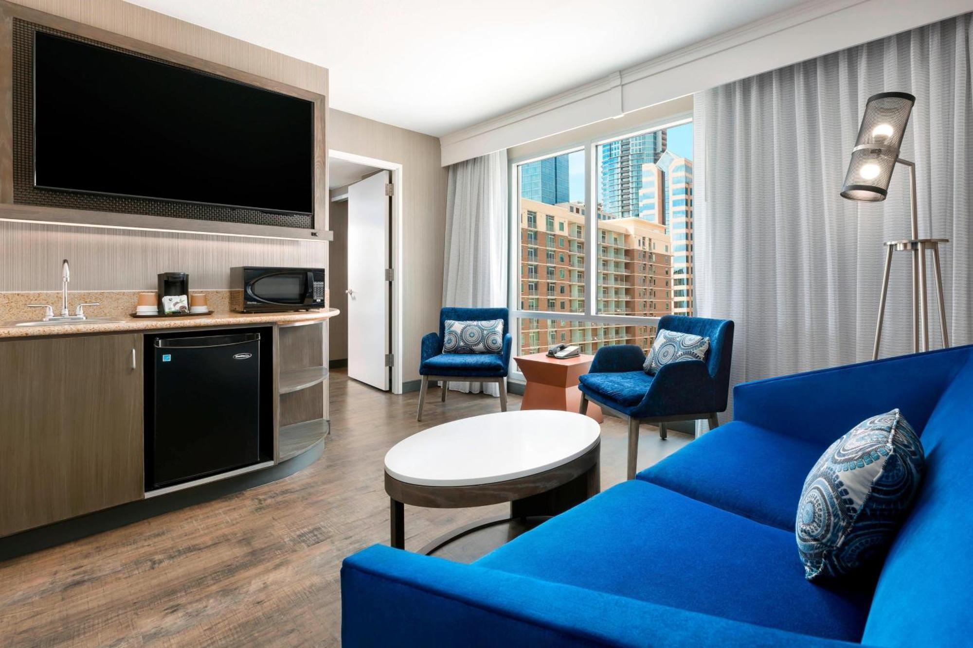 Отель Courtyard Austin Downtown/Convention Center Экстерьер фото