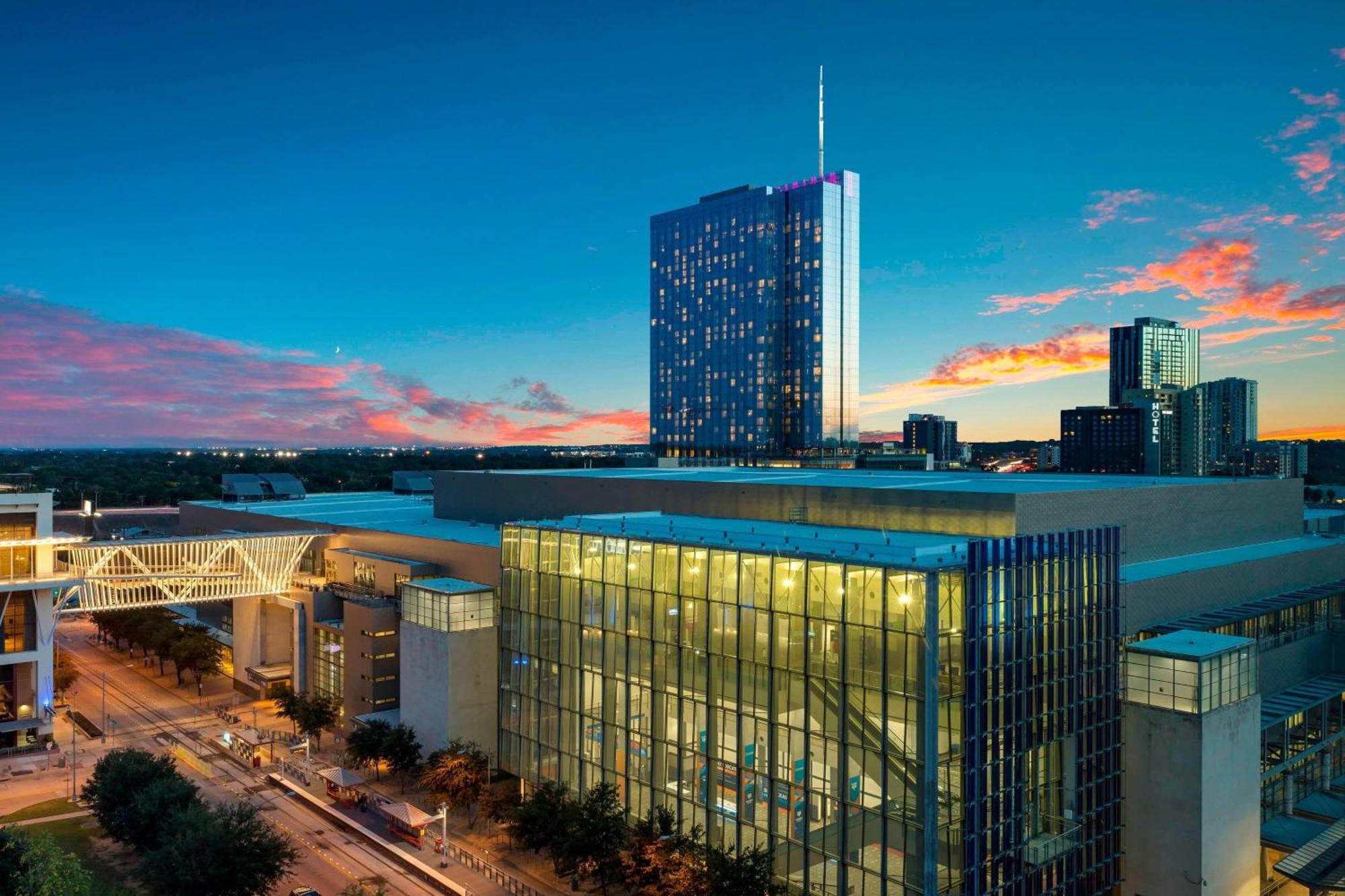 Отель Courtyard Austin Downtown/Convention Center Экстерьер фото