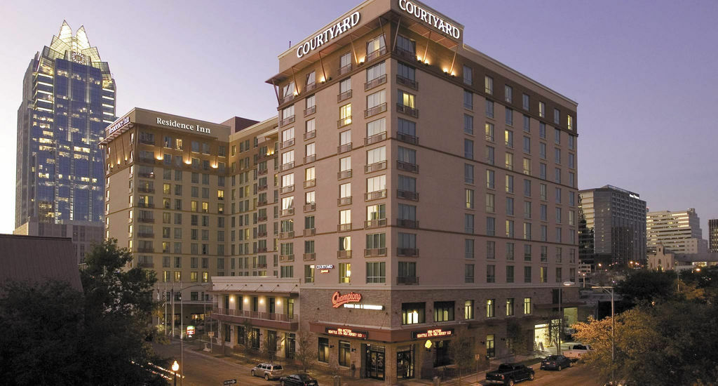 Отель Courtyard Austin Downtown/Convention Center Экстерьер фото